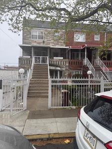 714 E 95th St
