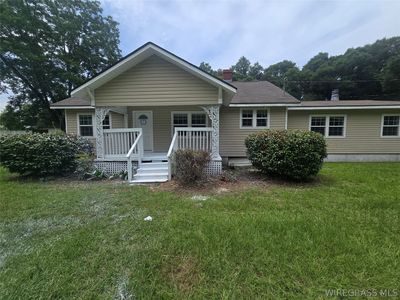832 W Highway 27
