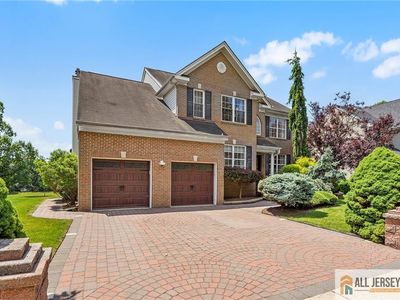 5 Woodfield Ct