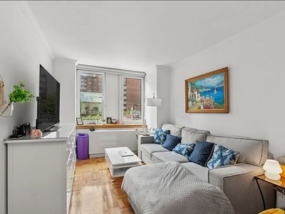 404 E 76th St APT 4O