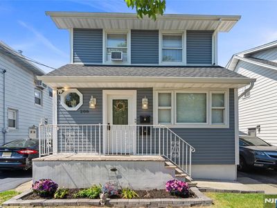 208 Page Ave