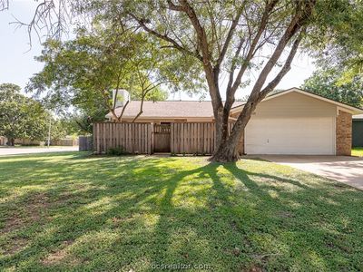 3201 Wildrye Dr