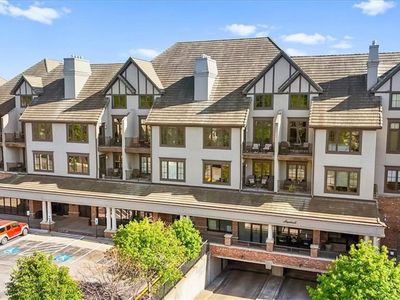 10511 Mission Rd Unit 305