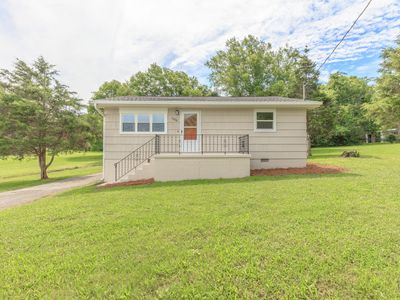 1204 Wooden Ave
