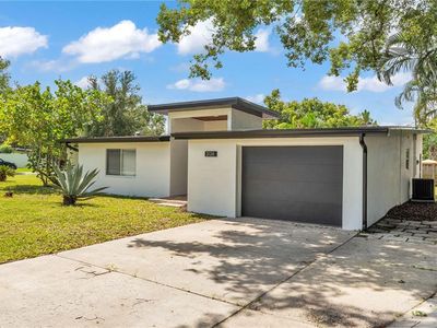 2128 Sycamore Dr