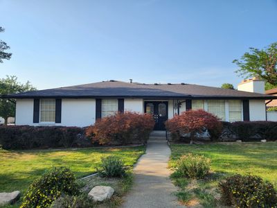 2329 E Sublette Pl