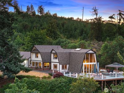 6321 US Highway 101 NW