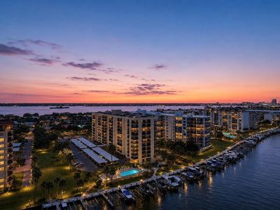 690 ISLAND WAY #501