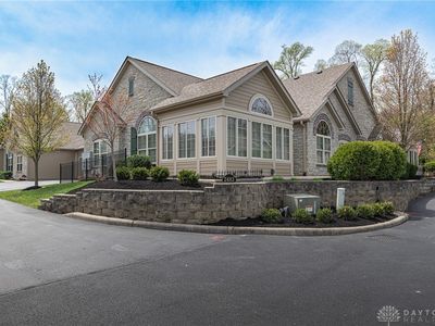 2483 Locust Hill Blvd