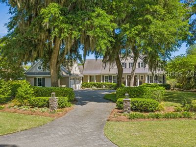 62 Inverness Dr