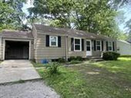 9604 E 68th Ter