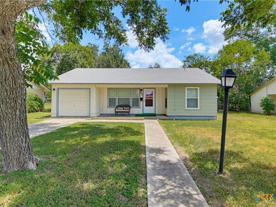 Property at 437 Wallace St, Seguin, TX