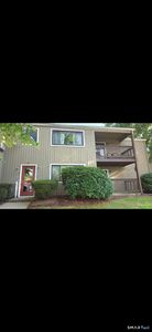 20 Leslie Road #B