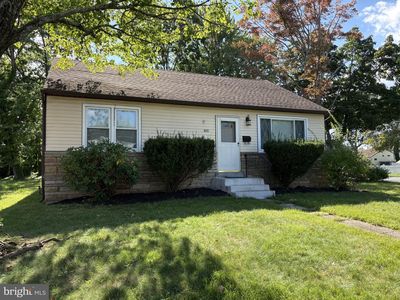 400 Maple St