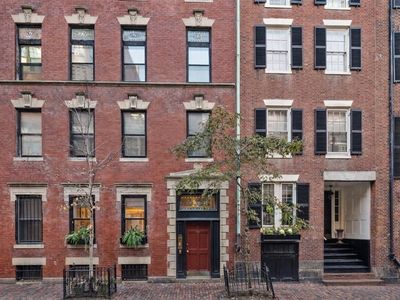 84 Myrtle St APT 1