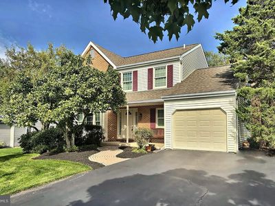 3 Linden Way