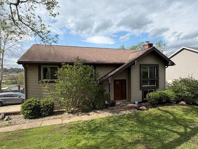 1041 Edgewood Dr