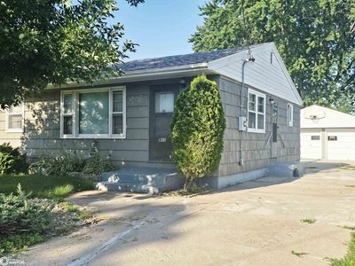 Property at 911 N Polk Ave, Mason City, IA
