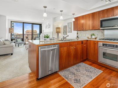 650 Bellevue Way NE #2505