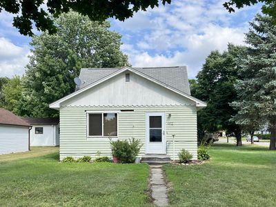 402 N Austin Ave