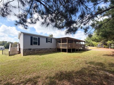 140 Lee Road 2166