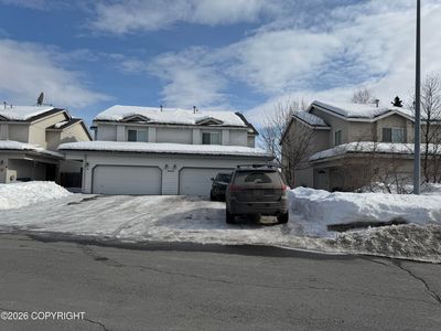 6345 Whispering Loop
