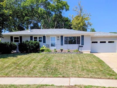 1925 S Cardinal Dr