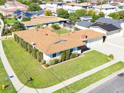8805 Stardust Ln