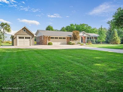 28W224 Robin Ln