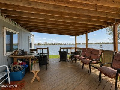 7064 N Shore Dr