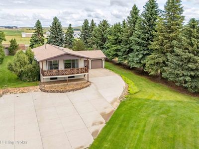 3030 Lakeview Dr
