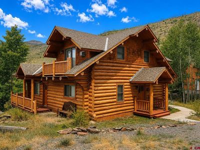 1830 Aspen Circle