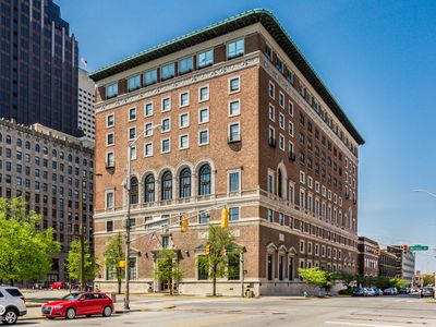 350 N Meridian St Unit 412