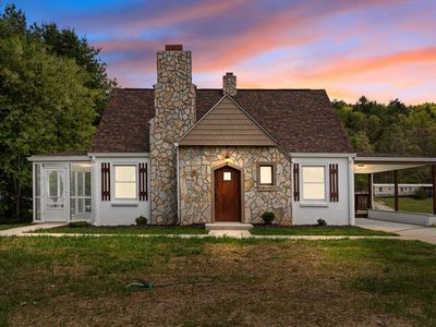 392 Green Valley Rd