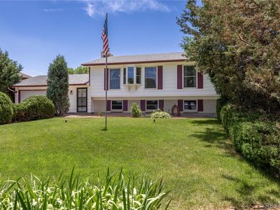 2932 E 96th Place