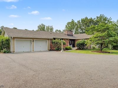 135 W Mountain Rd