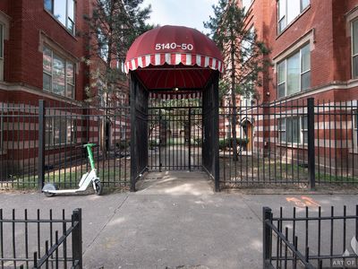 5148 S King Dr APT C1