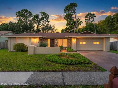 2220 Colonial Blvd W