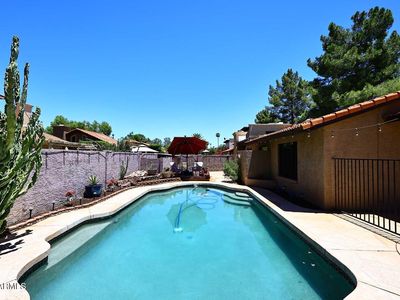 310 E BRECKENRIDGE Way