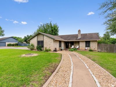401 Drake Ln
