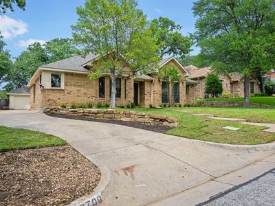 6709 Johns Ct