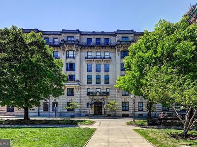 700 Washington Pl APT 1B
