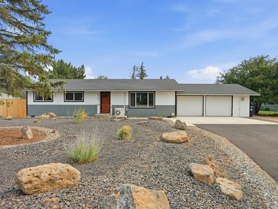 2563 SW Cascade Ave