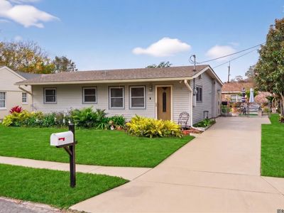 4578 Feliciana Dr