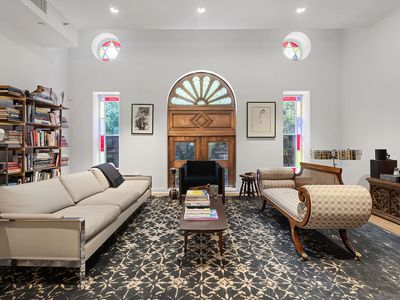 415 E 6th St FLOOR 2