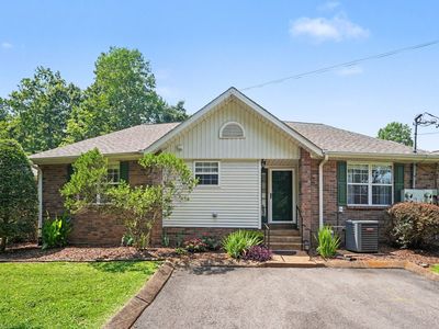 120 Eastdale Ln