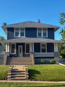 1051 E Broadway