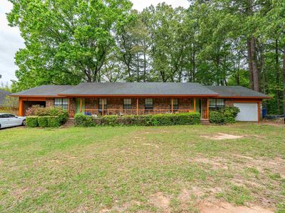 1019 Village Dr