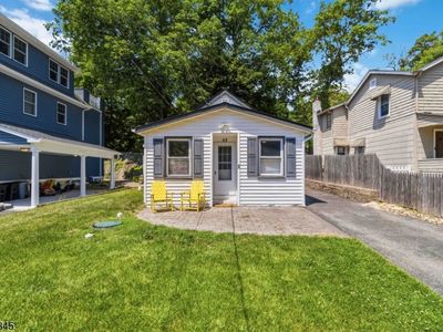 32 Schwarz Blvd
