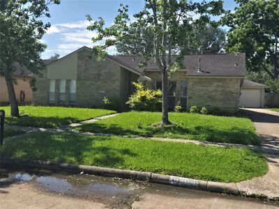 1911 Hilton Head Dr